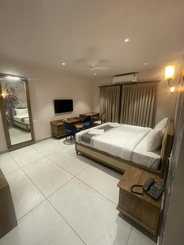 Ariena By Spree Hotels Goa 莫尔吉姆 外观 照片